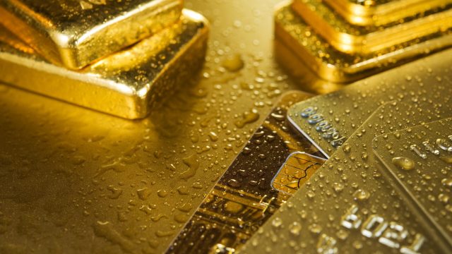 Gold prices steady as Fed rate cut expectations already priced in