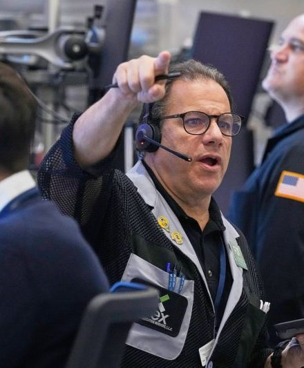 Stock market sinks as AI and interest rate worries grip investors