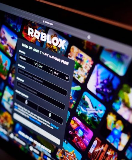 L.A. County sues Roblox, alleges platform makes it easy for adults to target children