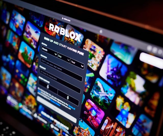 L.A. County sues Roblox, alleges platform makes it easy for adults to target children