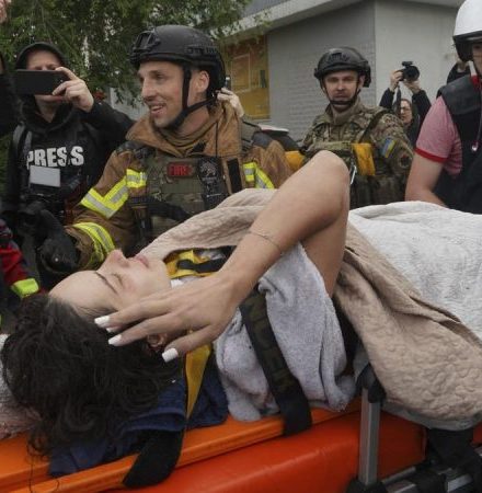 Russia’s war against Ukraine enters fifth year as experts outline 3 possible outcomes