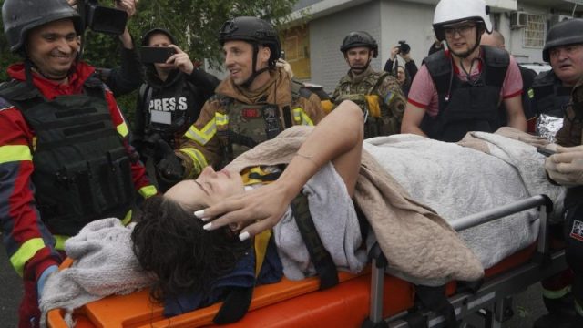 Russia’s war against Ukraine enters fifth year as experts outline 3 possible outcomes